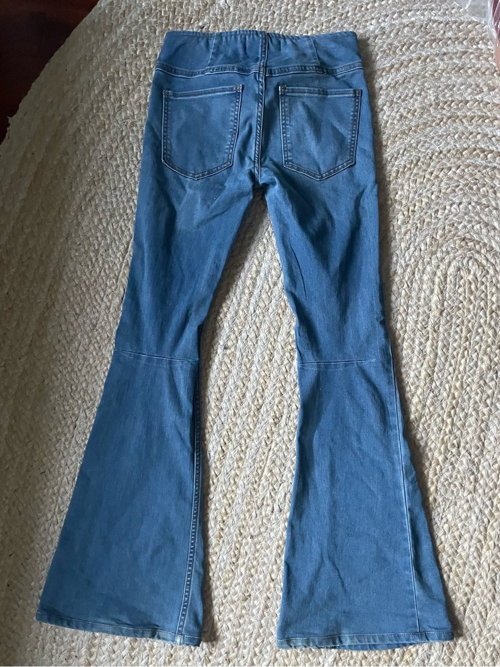WE THE FREE Boho Y2K Flare Bell Bottom High Rise Stretch Denim Jeans Light Wash - Picture 7 of 9